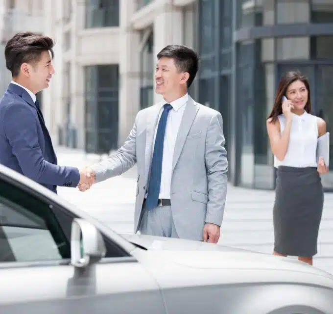 How to Negotiate with a Car Dealer: Expert Tips